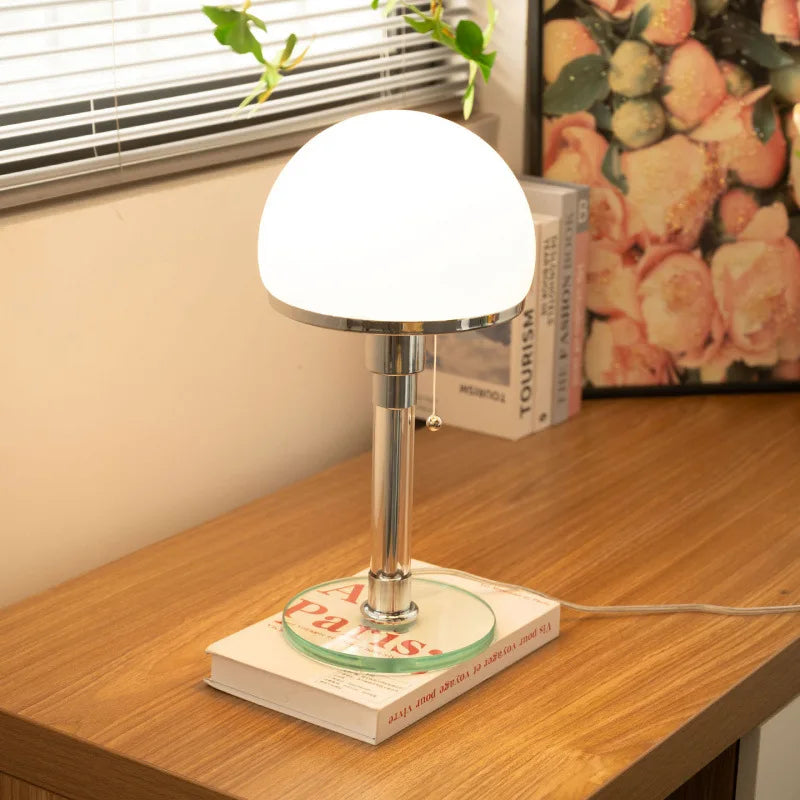 Lampe de chevet style Bauhaus