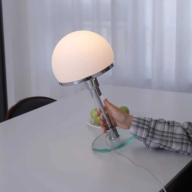 Lampe de chevet style Bauhaus